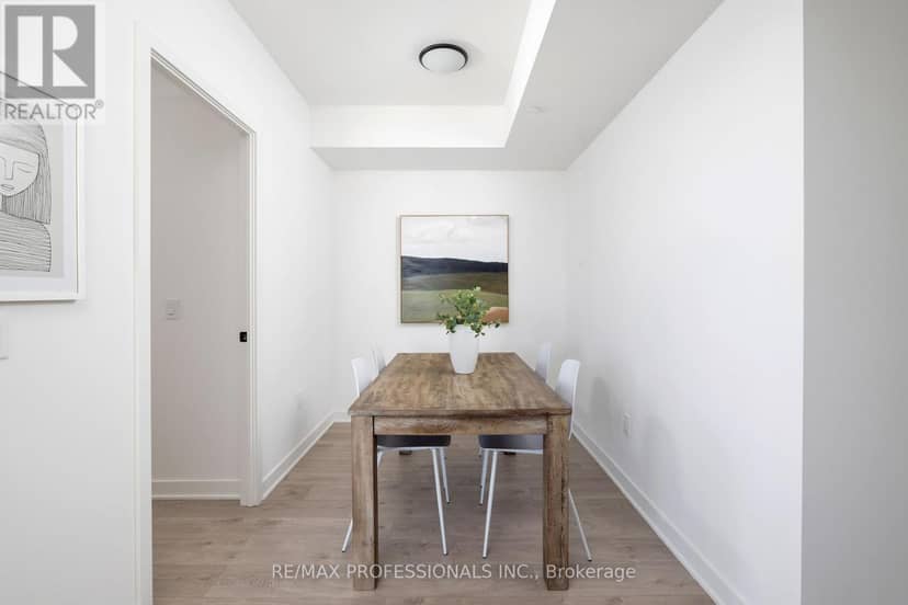 3009 - 36 Zorra Street — photo 23 of 40