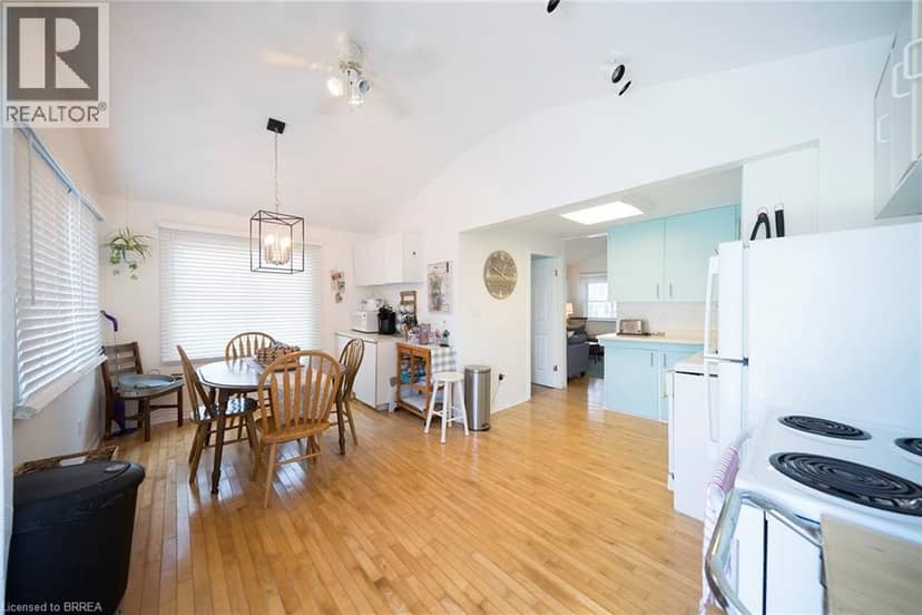 21 FERRIS Street — photo 19 of 35