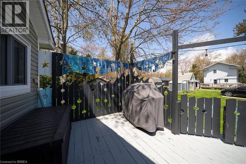 21 FERRIS Street — photo 27 of 35
