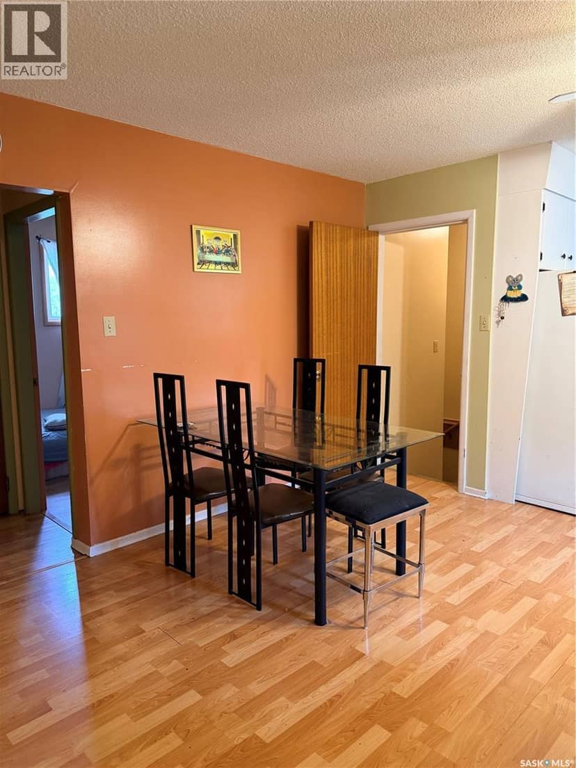 512 McNab STREET — photo 17 of 24