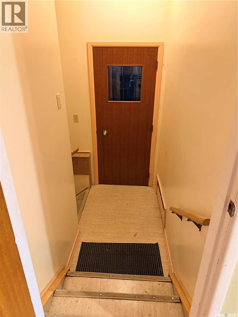 512 McNab STREET — photo 18 of 24