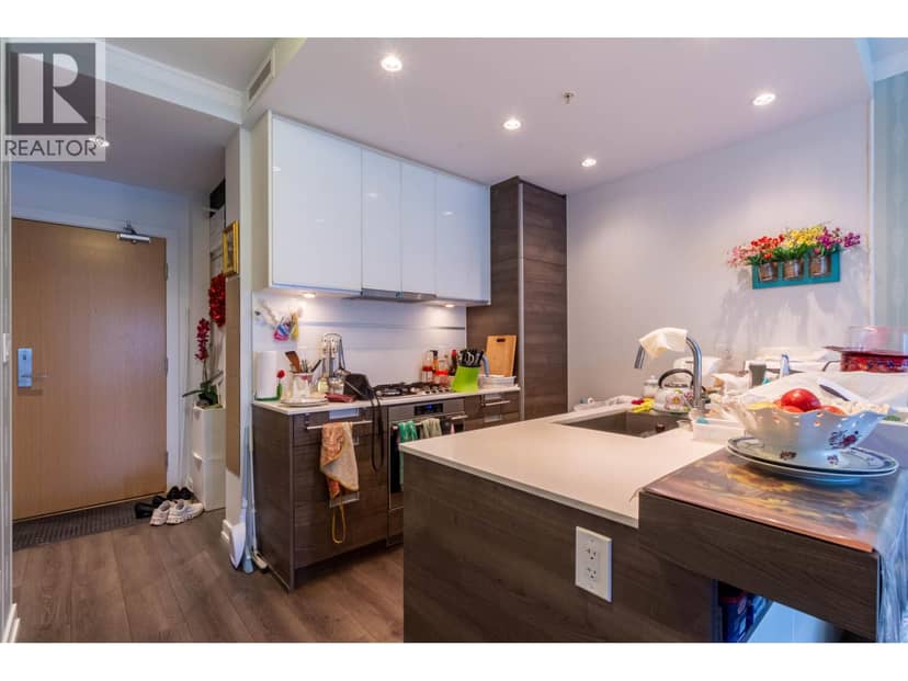 602 4688 KINGSWAY, Burnaby, photo 3