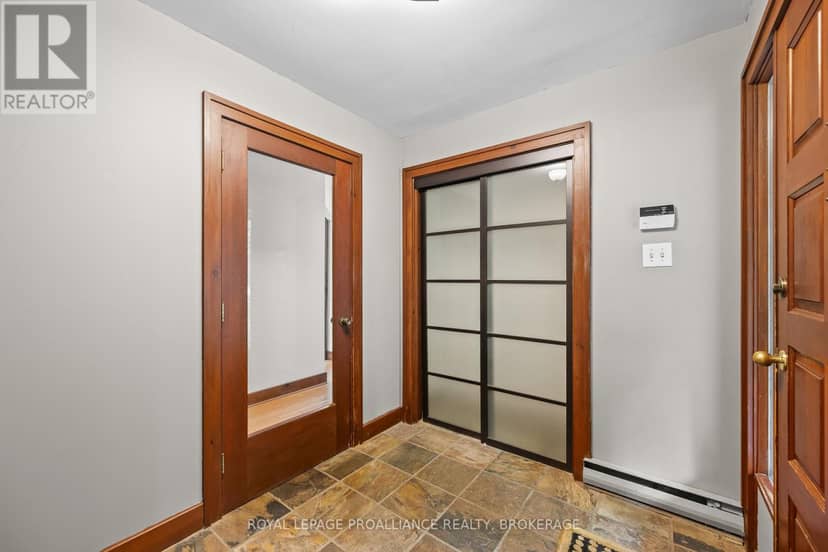 20 Riverside Drive, Kingston, photo 8