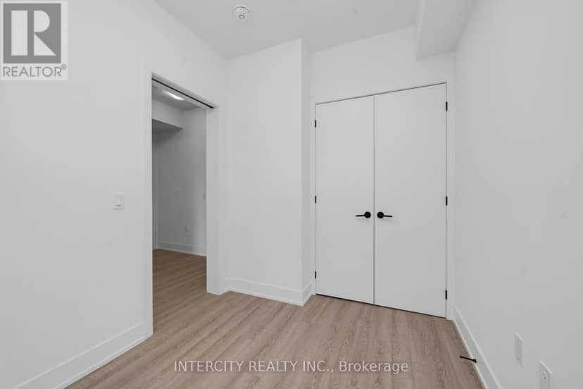 326 - 2075 King Road — photo 12 of 40