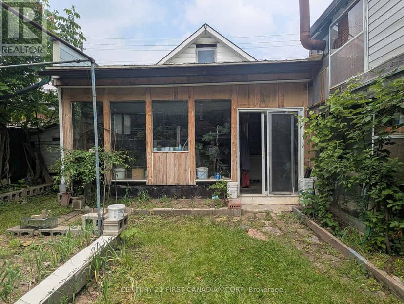 1169 Oxford Street E — photo 26 of 32