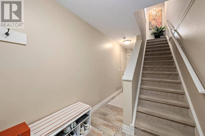 80 - 1850 Beaverbrook Avenue — photo 22 of 28