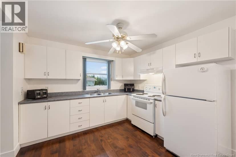 360 Chemin Cap Saint-Louis Road — photo 10 of 33