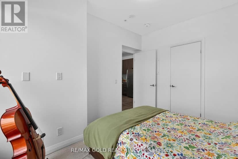 1010 - 104 Garment Street — photo 31 of 40