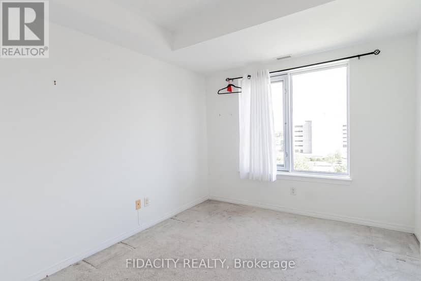 7N - 310 Central Park Drive — photo 9 of 11