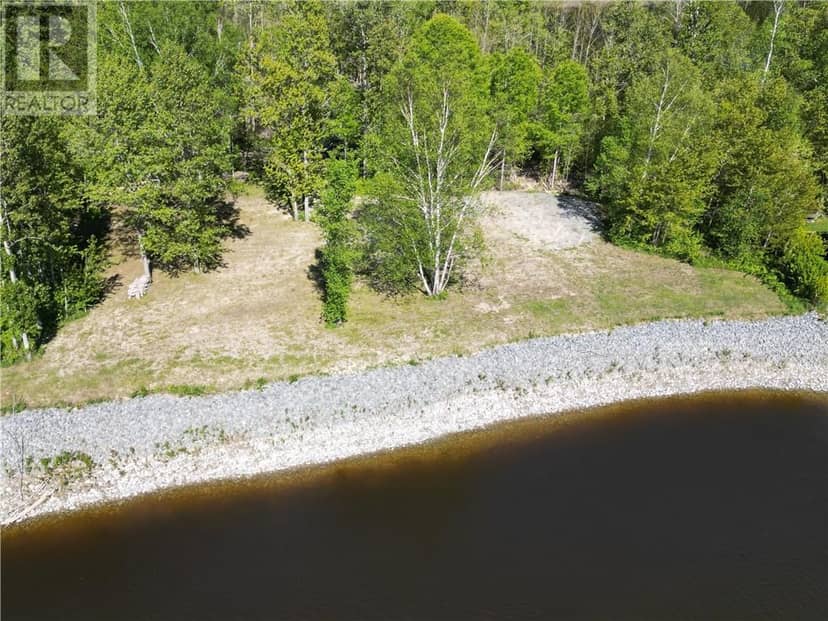 1789 Highway 575, Field