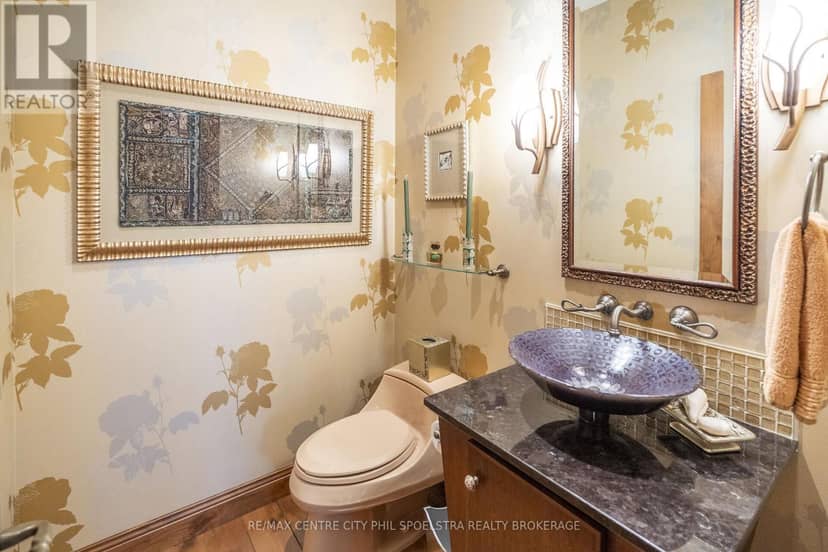 544423 Clarke Road — photo 22 of 40