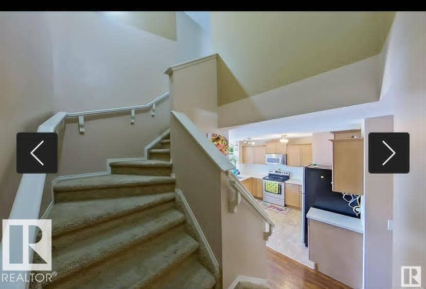 2402 Casselman CR SW, Edmonton, photo 8