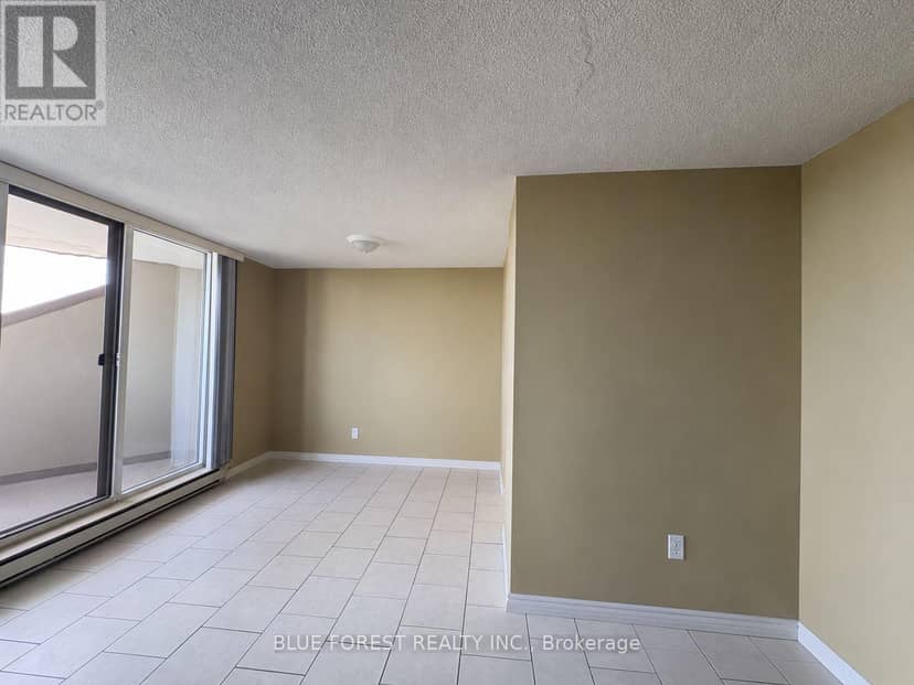 1506 - 1105 Jalna Boulevard — photo 8 of 15