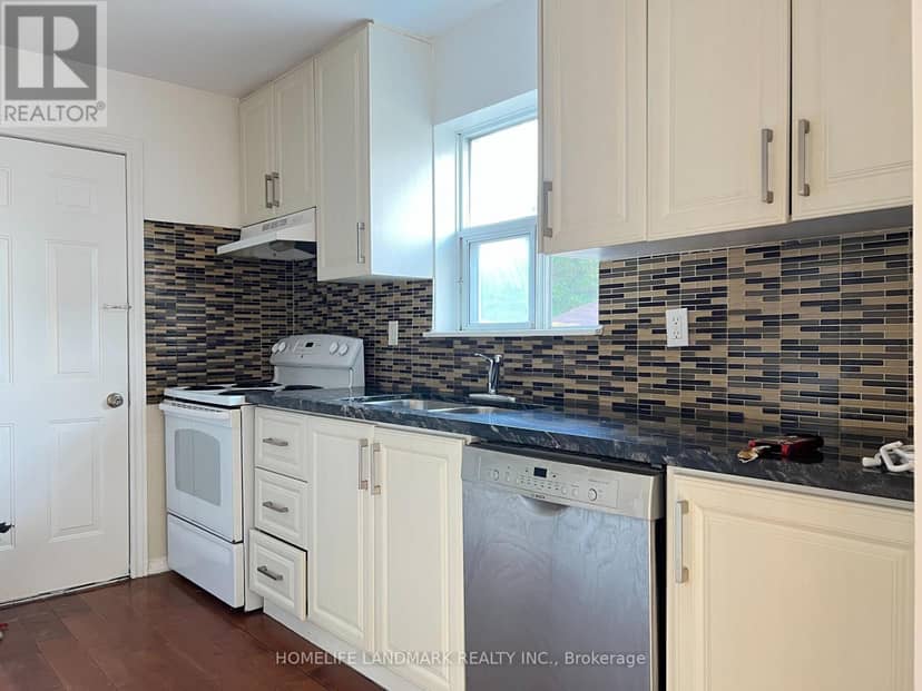 149 Finch Avenue W — photo 6 of 10