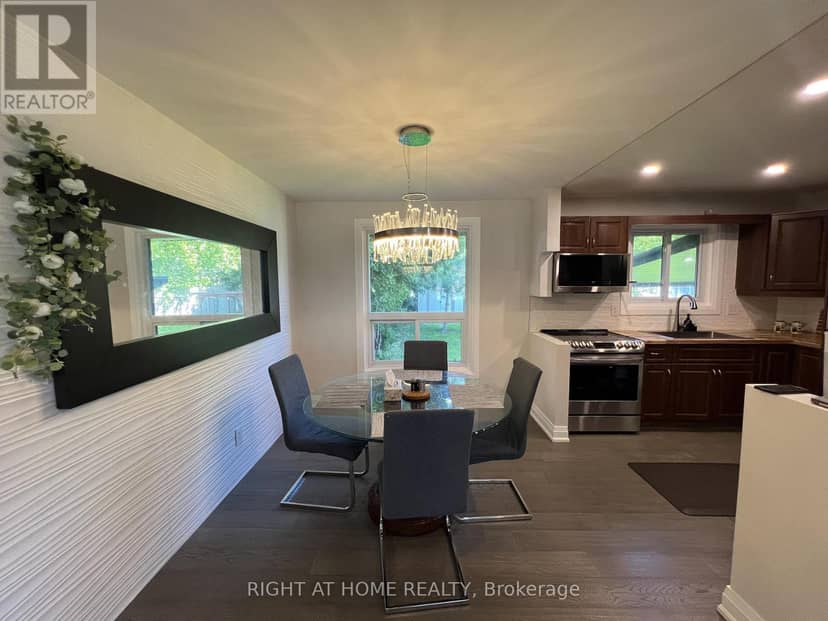 310 Admiral Road — photo 13 of 40