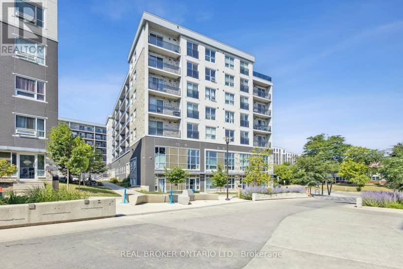 G607 - 275 Larch Street — photo 4 of 23