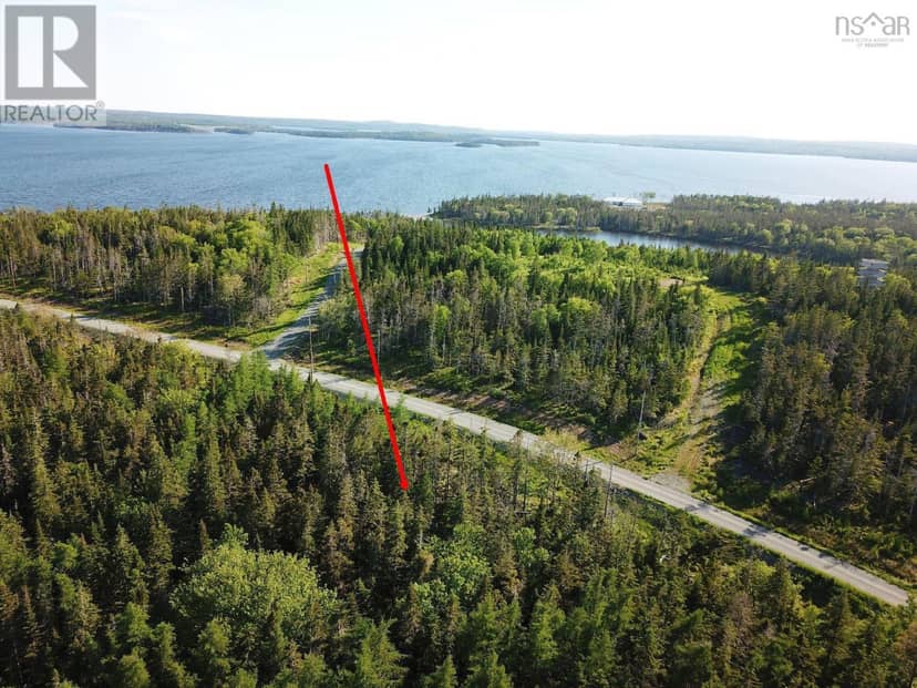 Peter Sosna Drive, Hay Cove, photo 2