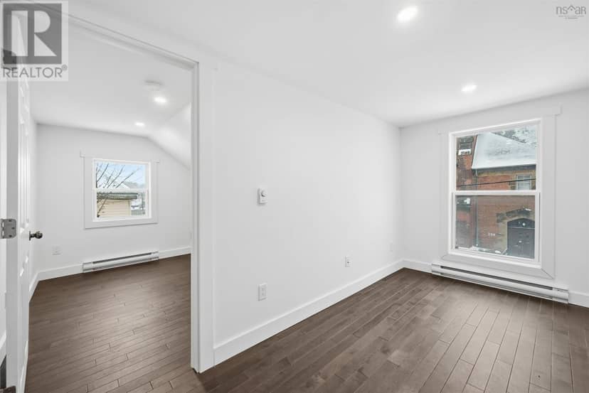221 MacLean Street — photo 24 of 40