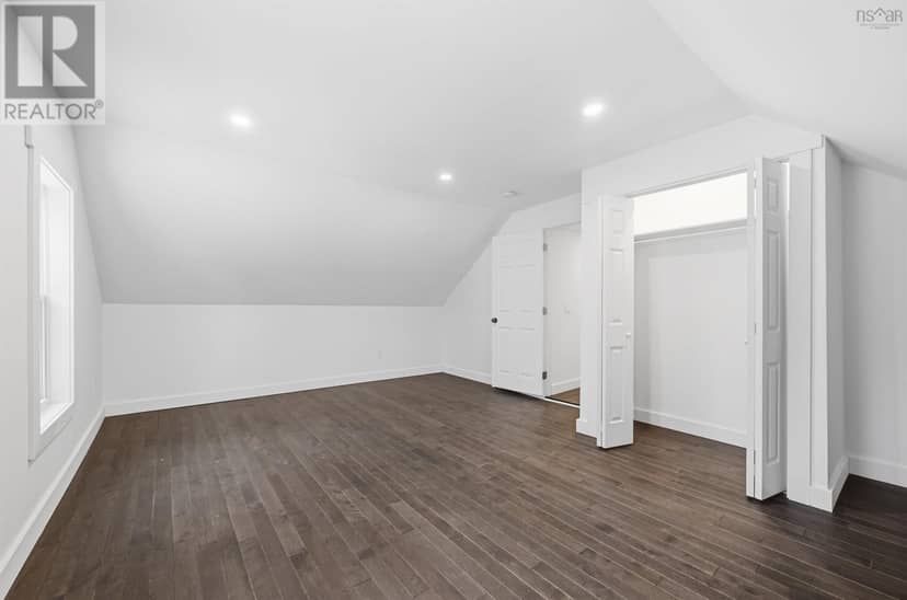221 MacLean Street — photo 32 of 40