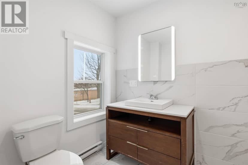 221 MacLean Street — photo 20 of 40