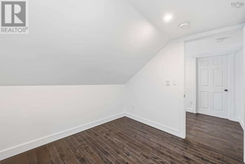 221 MacLean Street — photo 27 of 40