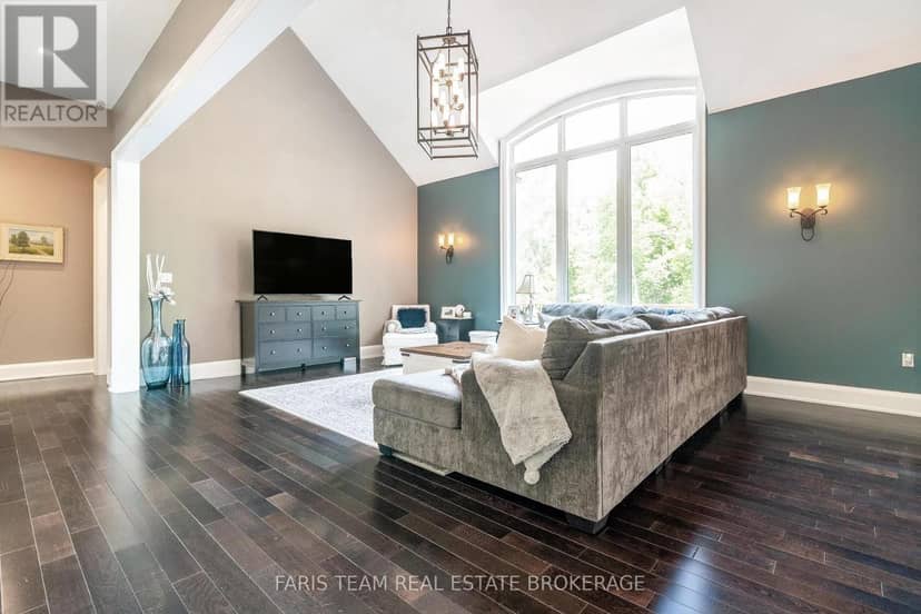 400 Lloyd's Lane — photo 16 of 40