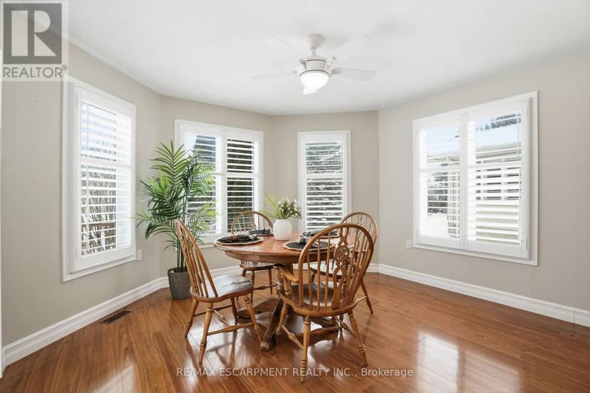148 Glenariff Drive — photo 18 of 38