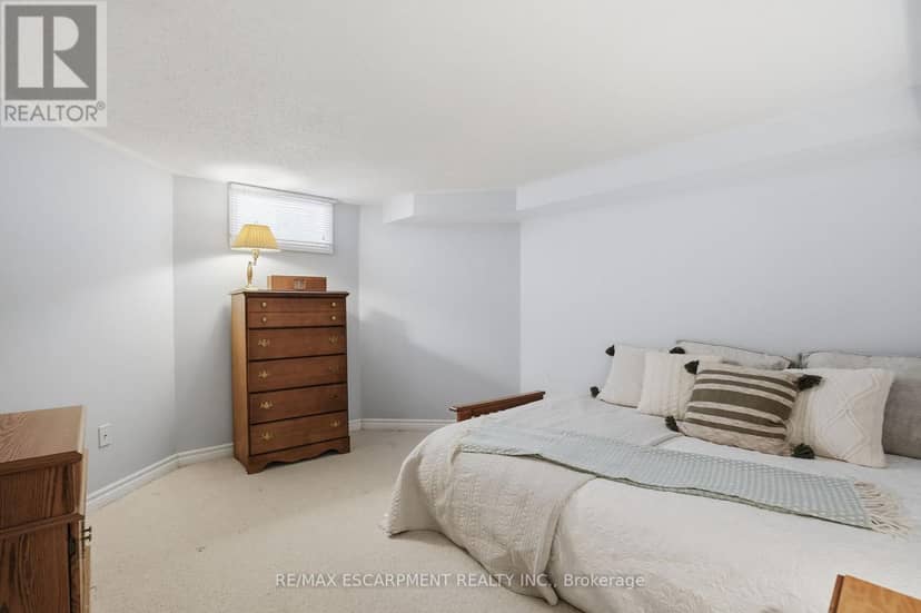 148 Glenariff Drive — photo 30 of 38