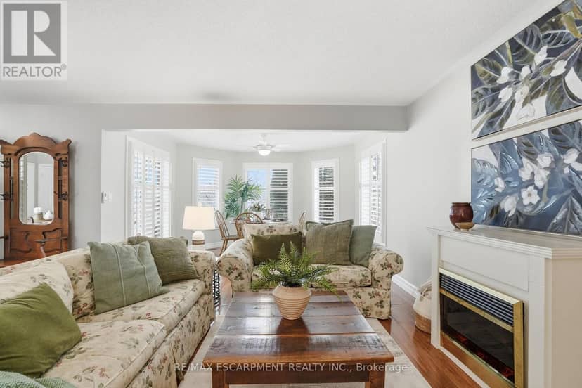 148 Glenariff Drive — photo 17 of 38