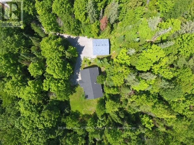 33 Edwina Drive — photo 26 of 31