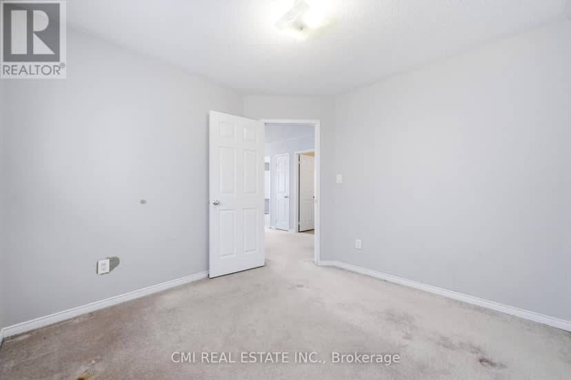 82 Gwillimbury Drive — photo 22 of 40
