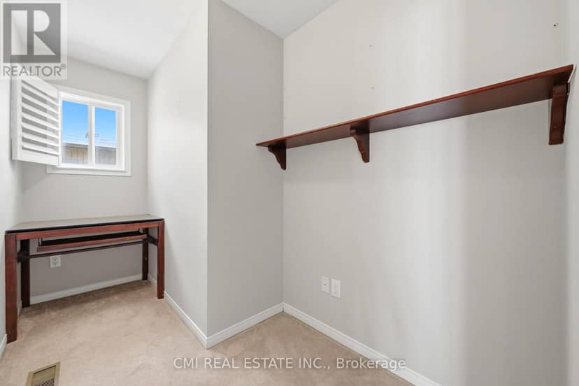 82 Gwillimbury Drive — photo 23 of 40
