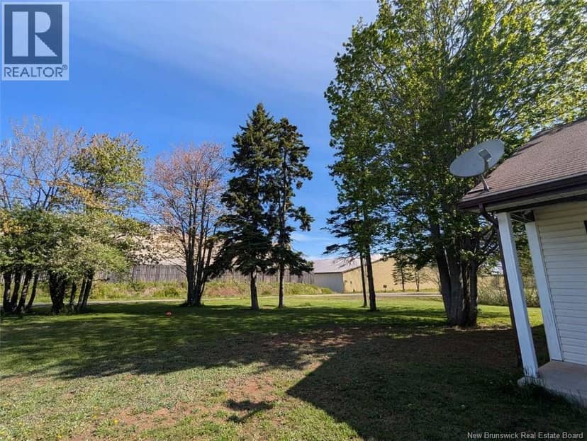 62 Bateman Promenade — photo 4 of 40