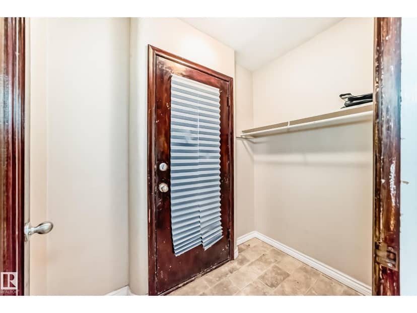 7723 81 AV NW, Edmonton, photo 2