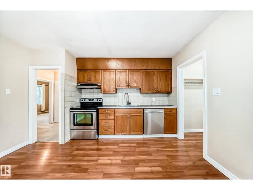 7723 81 AV NW, Edmonton, photo 3