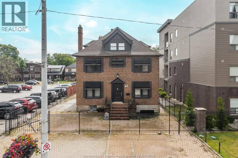 961 Ouellette Avenue — photo 2 of 40