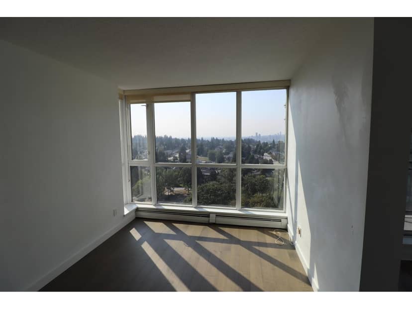 1906 10777 UNIVERSITY DRIVE, Surrey, photo 3