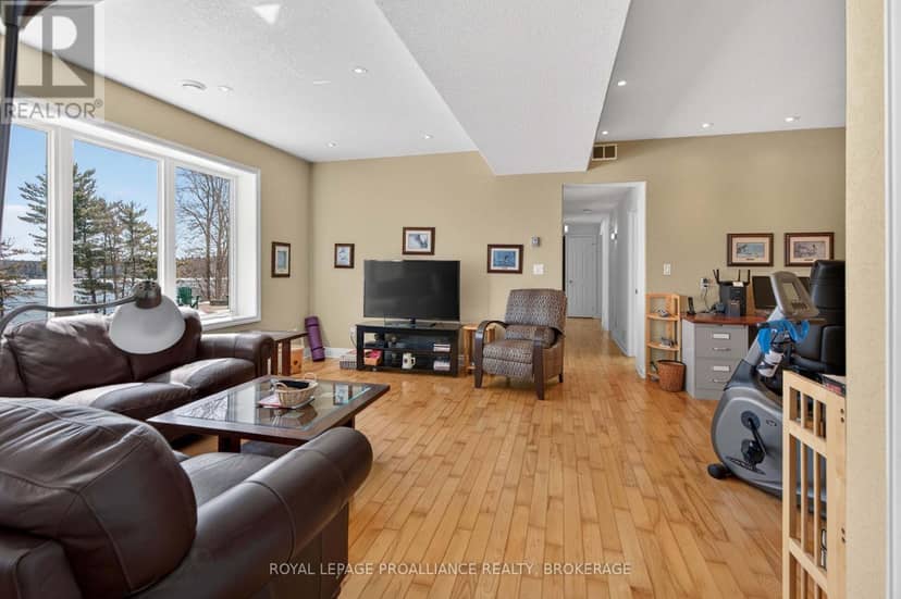606 Whites Point Road — photo 38 of 40