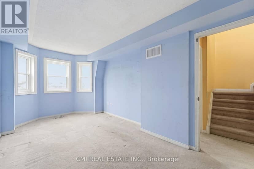164 - 760 Lawrence Avenue W — photo 21 of 40