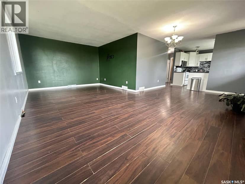 300 Main STREET — photo 15 of 40