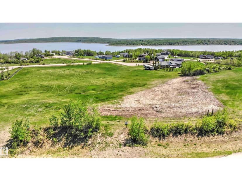 821 56316 RR 113, Rural St. Paul County, photo 2