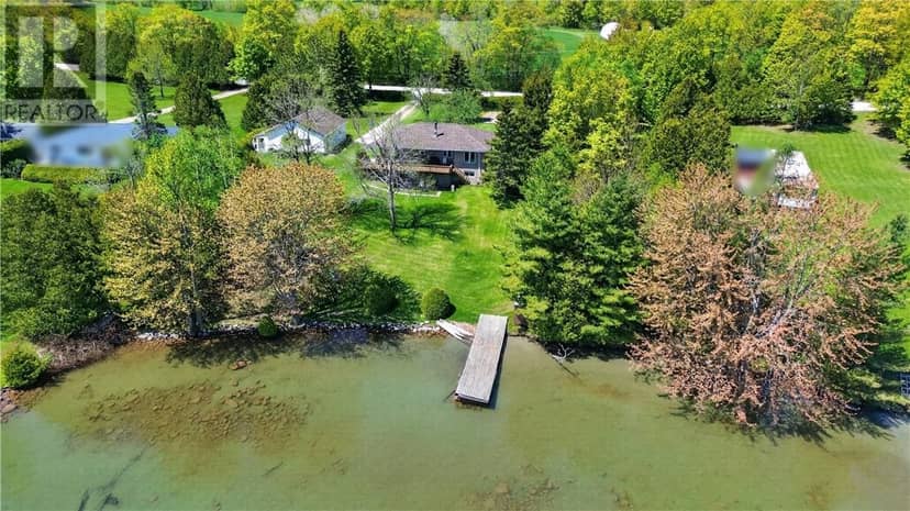 44 North Oakcliff Drive, Mindemoya, Manitoulin Island, photo 3