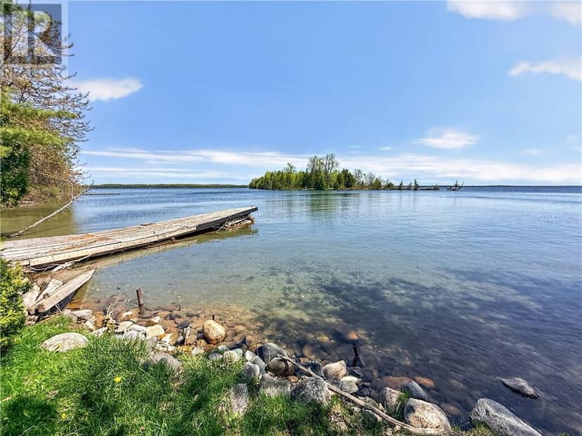 44 North Oakcliff Drive, Mindemoya, Manitoulin Island, photo 4