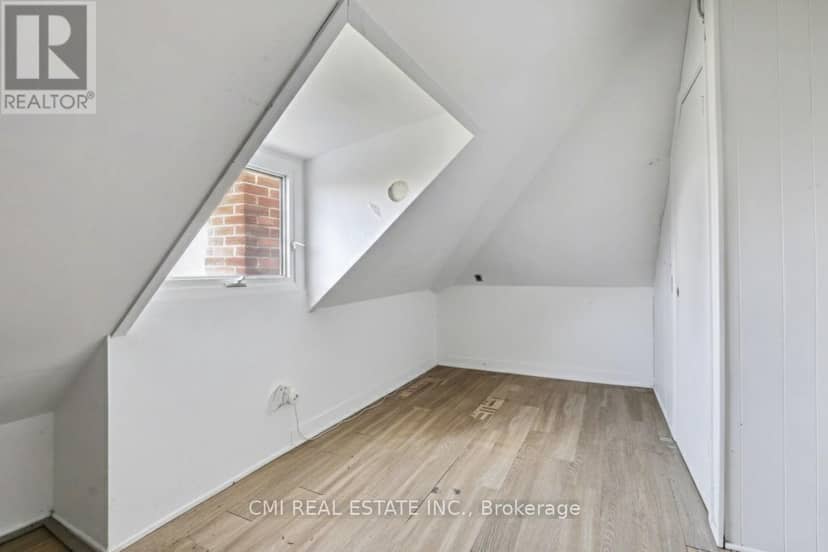 122 Montrose Street — photo 29 of 40