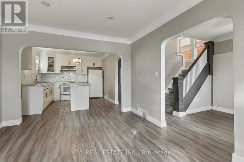 122 Montrose Street — photo 6 of 40