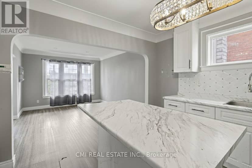 122 Montrose Street — photo 9 of 40