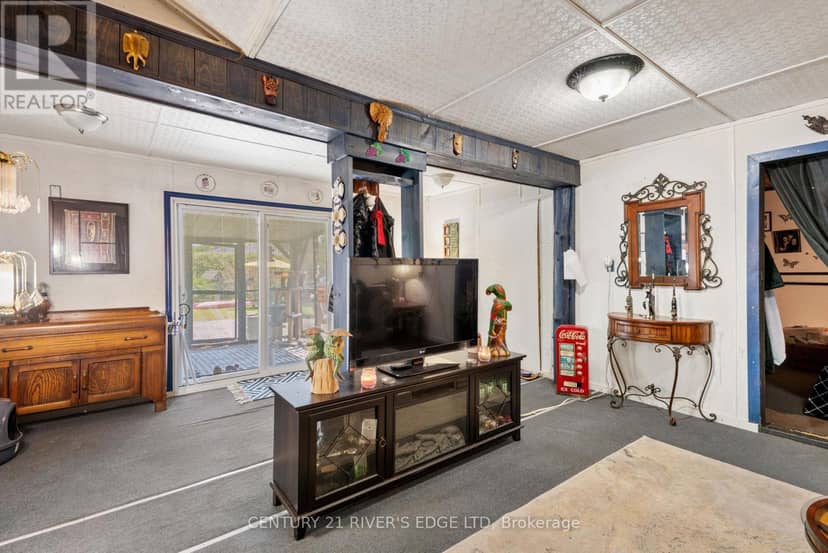 5694 Duncan Street — photo 11 of 29