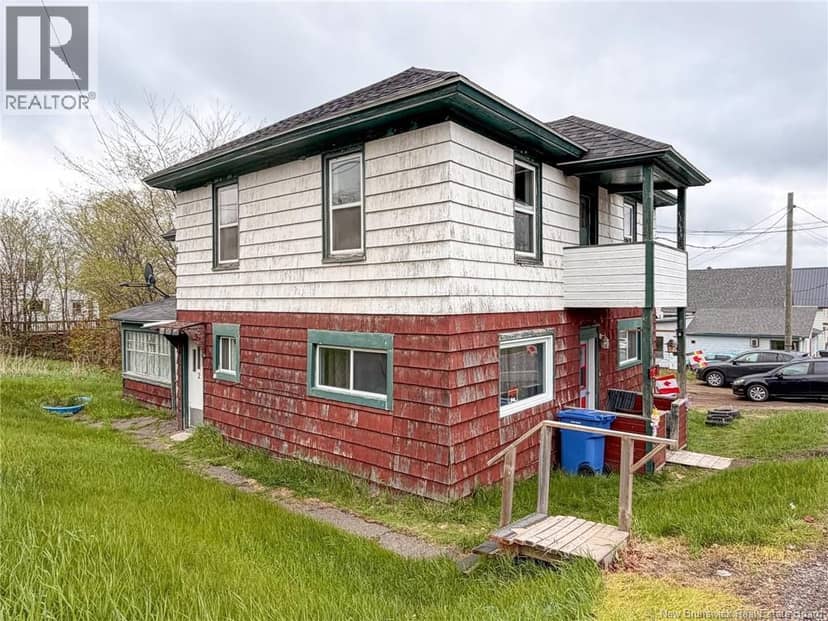 116 Renfrew Street, Dalhousie, photo 2