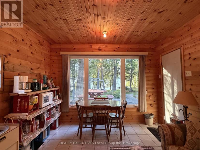 1504 Hemlock Island — photo 11 of 40