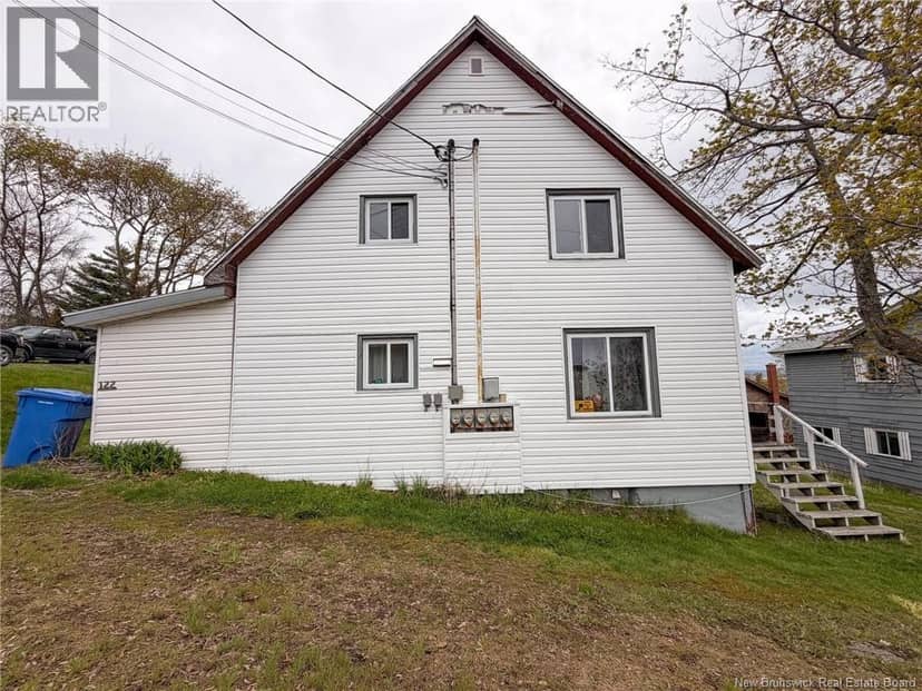 122 Renfrew Street — photo 3 of 3